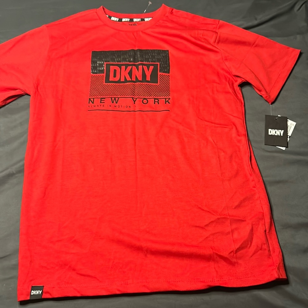 DKNY T shirt